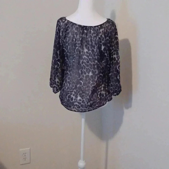 💙🌺Animal print top - Picture 6 of 8